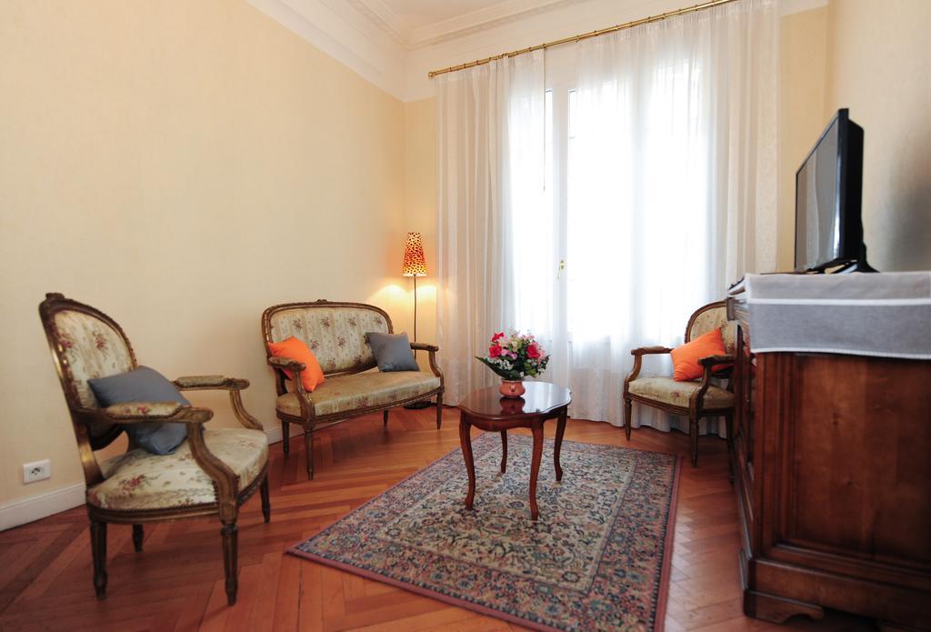Appartement Minuetto Five Stars Holiday House Nizza Kültér fotó